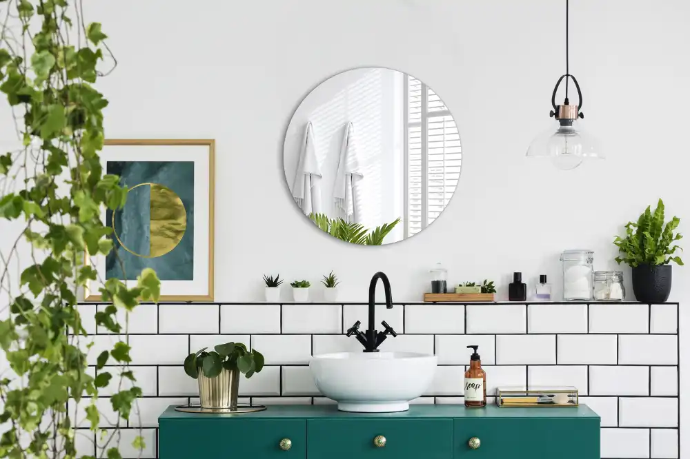 Okrúhle zrkadlo na stenu bez rámu