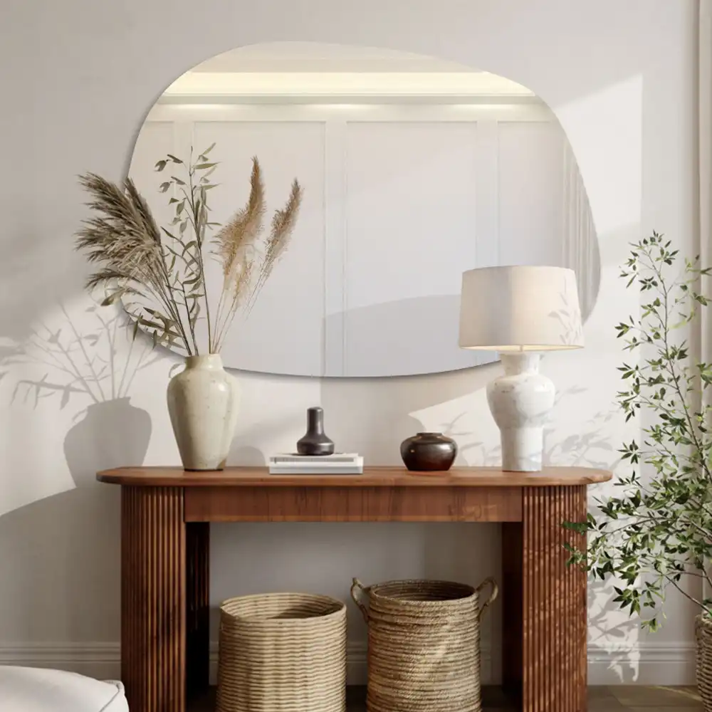 Organické zrkadlo s sofistikovaným tvarom