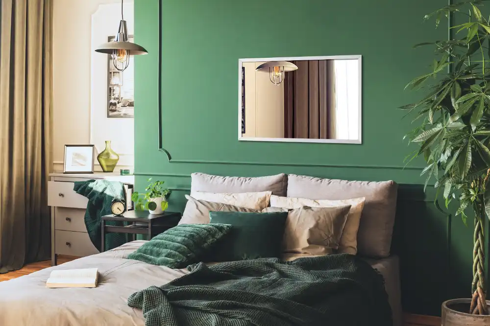 Obdĺžnikové zrkadlo ozdobné s bielym rámom