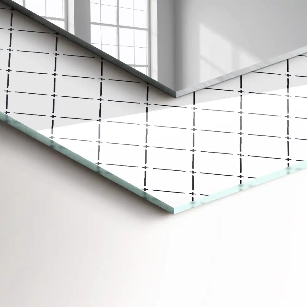 Obdĺžnikové dekoračné zrkadlo Čiary s kockovaným vzorom