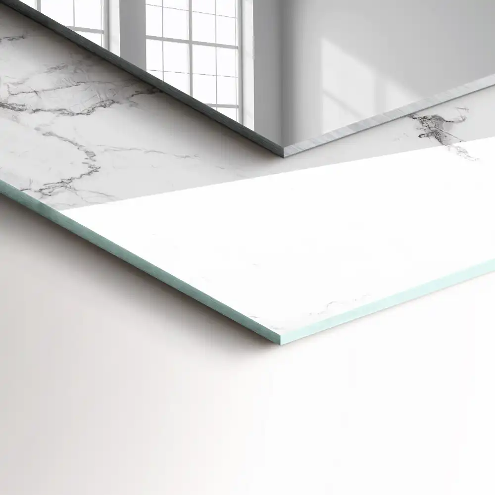 Obdĺžnikové ozdobné zrkadlo Biely mramorový vzor