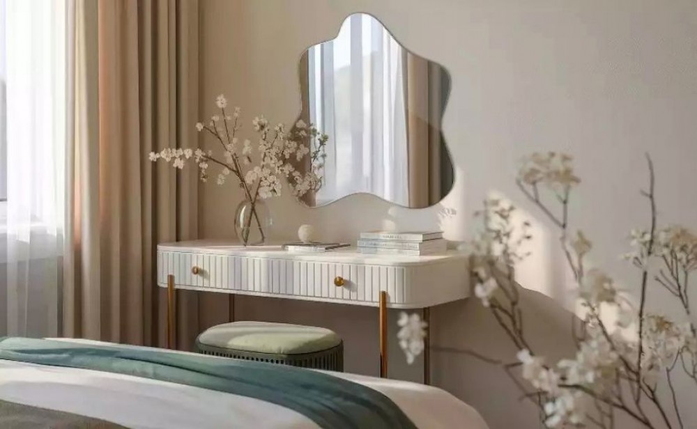 Ktoré zrkadlo nad toaletným stolíkom? Praktický sprievodca s nádychom štýlu